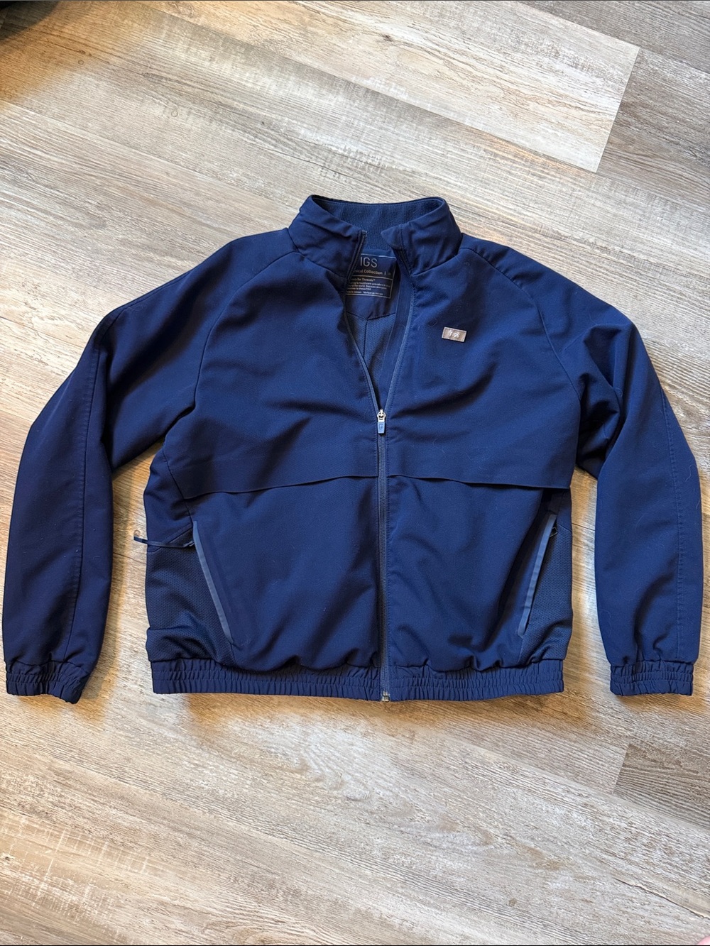 Figs Sydney Scrub Jacket medium navy